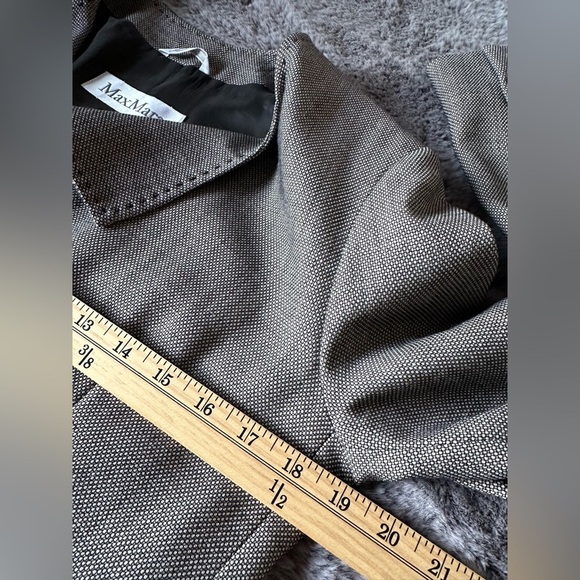 MaxMara 98 % Virgin Wool 2% Elastane Blend Grey textured one button size 6 - Picture 12 of 12